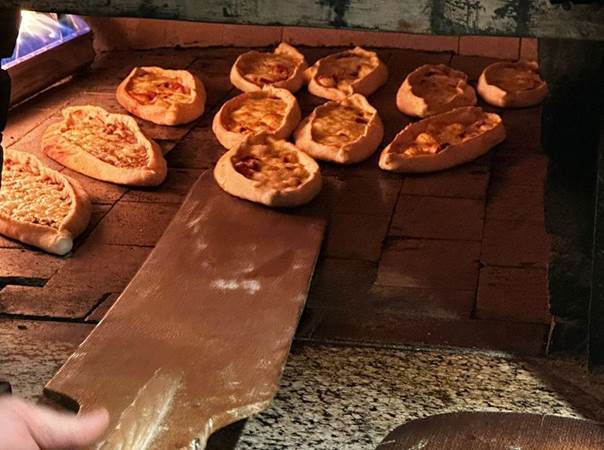 çabuk yemek, çerez, atıştırmalık, unlu mamuller, yemek, gıda içeren bir resim
Açıklama otomatik olarak oluşturuldu